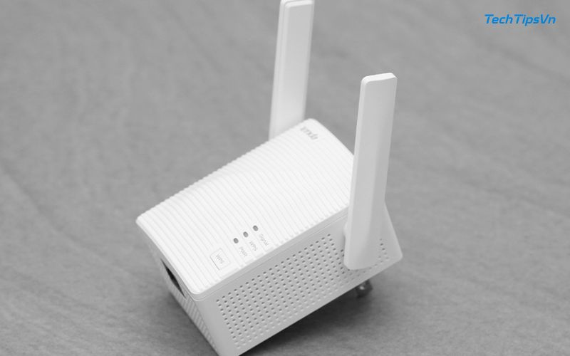 Top 5 giải pháp wifi cho nhà 3 tầng giúp sóng khỏe – phủ đều Giải pháp wifi cho nhà 3 tầng: Sử dụng bộ mở rộng sóng (Repeater)