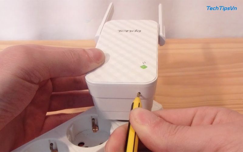 2 Cách cài đặt kích sóng Wifi Tenda A9 đơn giản trong 5 phút Cách reset và cấu hình lại thiết bị kích sóng Wifi Tenda A9